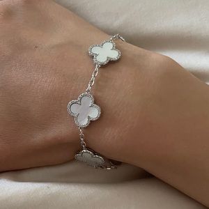 Flower bracelet 14k white gold, diamonds